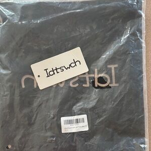 Idtswch Black T-Shirt